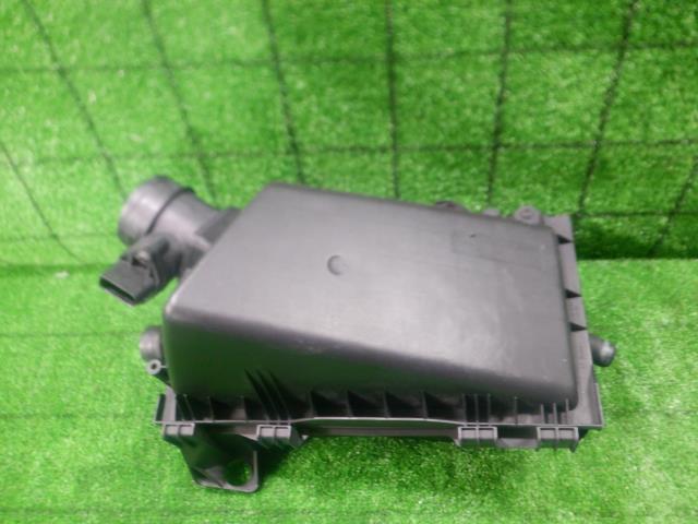【中古】中古部品 VW ニュービートル 9CAZJ ｴｱｸﾘｰﾅｰ 【3330420100-231102000229050】