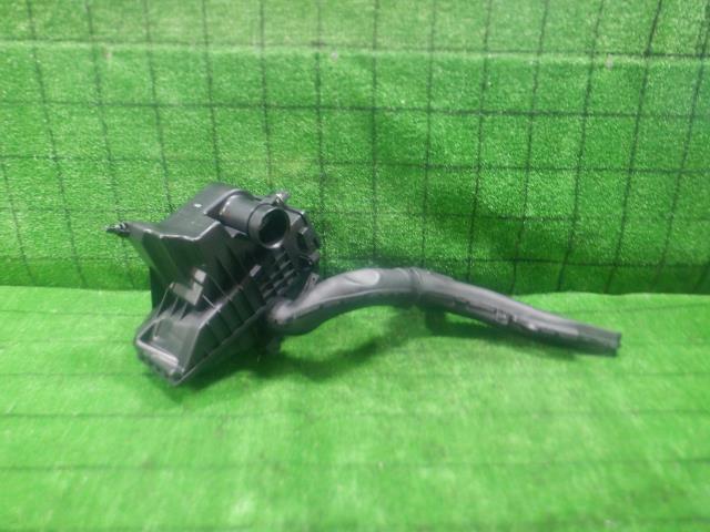 【中古】中古部品 キューブ NZ12 ｴｱｸﾘｰﾅｰ 【3330420100-240229000329050】