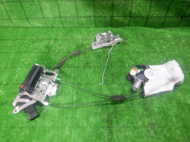 【中古】中古部品 スペーシア MK53S 左ﾘｱﾄﾞｱﾛｯｸｿﾚﾉｲﾄﾞ 【3330420100-231121000164580】