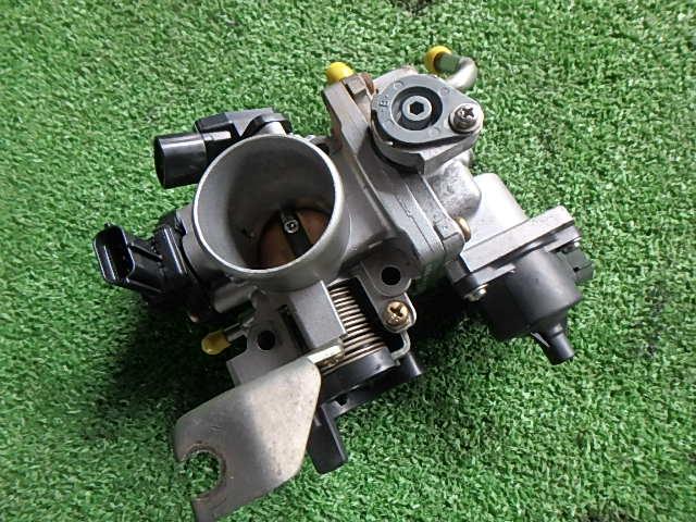 【中古】中古部品 モコ MG22S ｽﾛｯﾄﾙﾎﾞﾃﾞｨ 【3330450100-220404000820300】