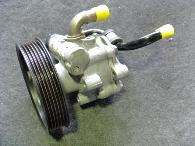 【中古】中古部品 VW ニュービートル 9CAZJ ﾊﾟﾜｽﾃﾍﾞｰﾝﾎﾟﾝﾌﾟ 【3330450100-001126041643300】