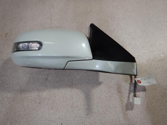 【中古】中古部品 スイフト ZC71S 右ｻｲﾄﾞﾐﾗｰ 【3330810100-001672387813500】