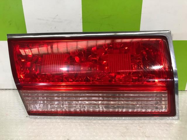 【中古】中古部品 クラウン GS171 左ﾌｨﾆｯｼｬｰﾊﾟﾈﾙ 【3330530100-000005243315220】