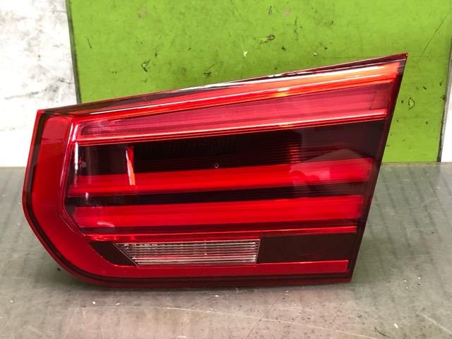 【中古】中古部品 BMW 3シリーズ 3D20 右ﾌｨﾆｯｼｬｰﾊﾟﾈﾙ 【3330530100-000005306015210】