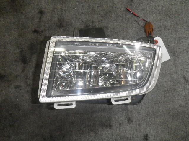 【中古】中古部品 プレオ RA1 左ﾌｫｸﾞﾗﾝﾌﾟ 【3330810100-001155101010950】