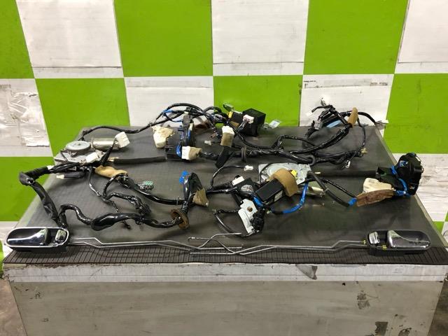 【中古】中古部品 プレジデント JG50 右ﾘｱﾄﾞｱﾛｯｸｿﾚﾉｲﾄﾞ 【3330530100-000005349364570】｜e-cleマート