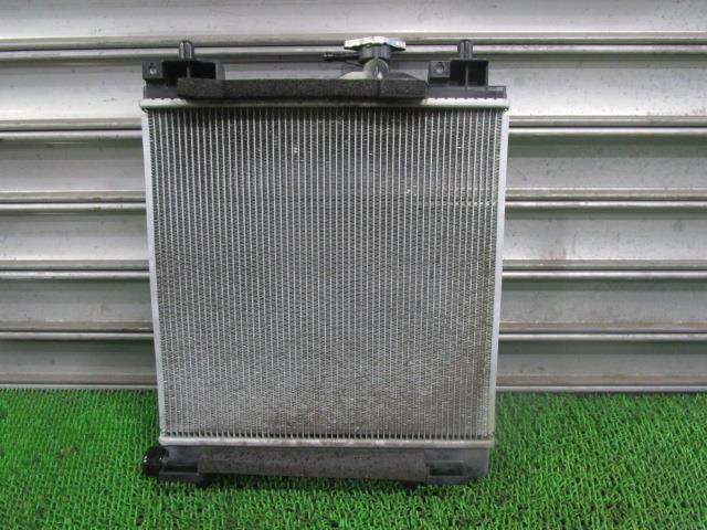 【中古】中古部品 モコ MG33S ラジエータ 【3330540100-231027002020400】