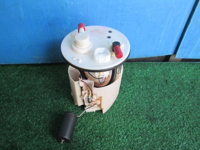 【中古】中古部品 シエンタ NCP81G ﾌｭｰｴﾙﾎﾟﾝﾌﾟ 【3330560100-001199883020600】