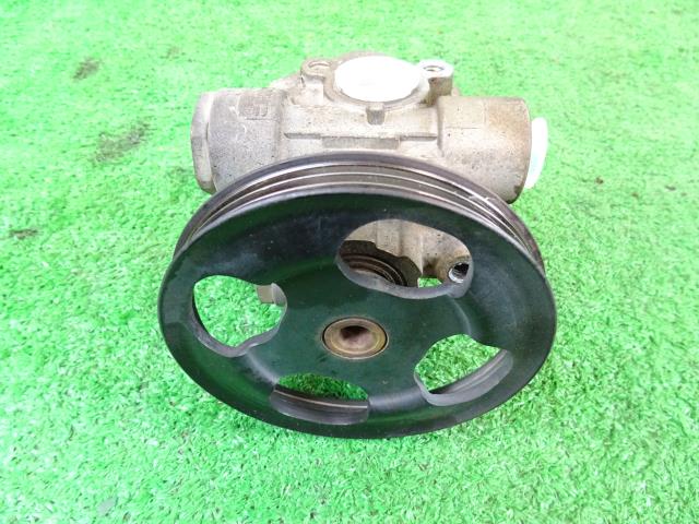 【中古】中古部品 ミニキャブ U62V ﾊﾟﾜｽﾃﾍﾞｰﾝﾎﾟﾝﾌﾟ 【3330640100-241022000143300】
