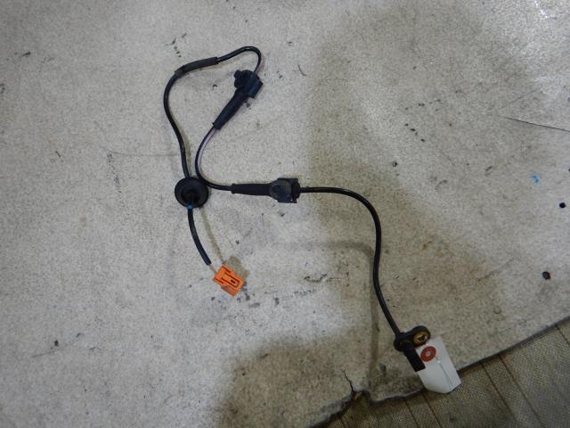 【中古】中古部品 フィット GD1 ABSｾﾝｻｰ 【3330810100-001631835263450】