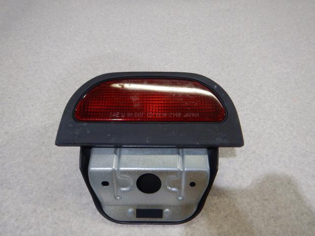【中古】中古部品 ヴィヴィオ KK4 ハイマウントストップランプ 【3330810100-241010000215830】