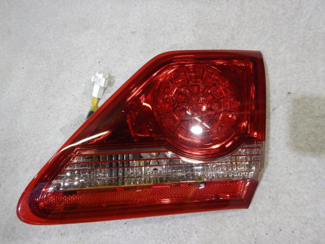 【中古】中古部品 クラウン GRS204 右ﾌｨﾆｯｼｬｰﾊﾟﾈﾙ 【3330810100-240918000415210】