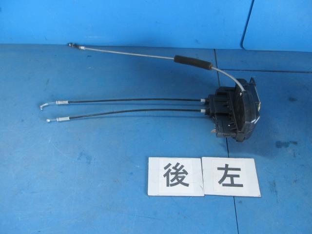 【中古】中古部品 マーチ BNK12 左ﾘｱﾄﾞｱﾛｯｸｿﾚﾉｲﾄﾞ 【3330900100-001079416464580】
