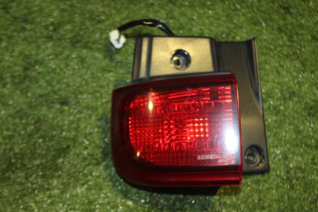 【中古】中古部品 エルグランド NE51 左ﾌｨﾆｯｼｬｰﾊﾟﾈﾙ 【3330950100-000032610415220】