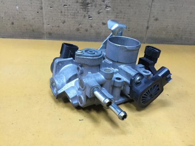 【中古】中古部品 ワゴンＲ MH23S ｽﾛｯﾄﾙﾎﾞﾃﾞｨ 【3330960100-001570215220300】