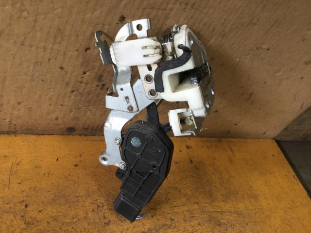 【中古】中古部品 ムーヴ L160S 右ﾘｱﾄﾞｱﾛｯｸｿﾚﾉｲﾄﾞ 【3330960100-000051664764570】