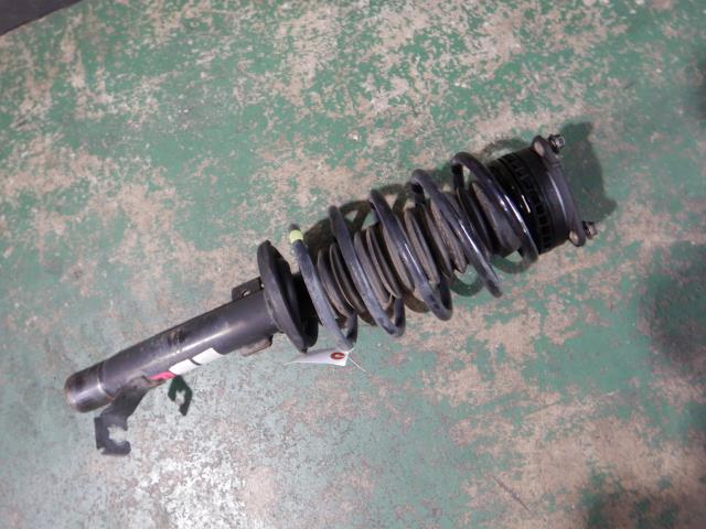 【中古】中古部品 デミオ DY5W 右フロントストラット 【3330810100-001614079150110】