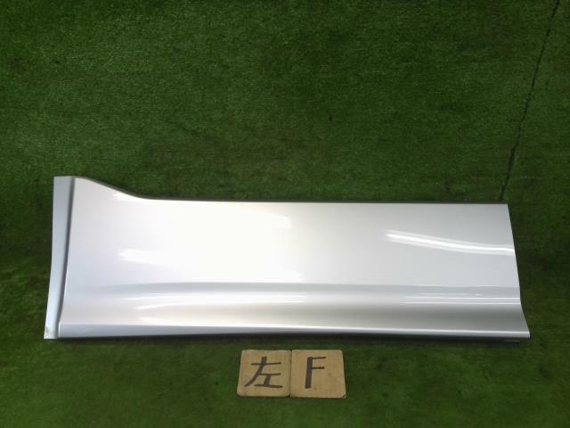 【中古】中古部品 ヴォクシー ZRR85W 左ﾌﾛﾝﾄﾄﾞｱﾌﾟﾛﾃｸﾀｰ 【3330990100-230304000513260】