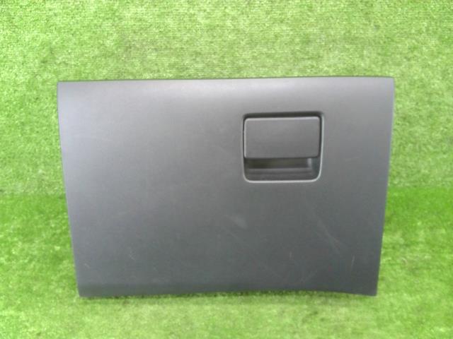 【中古】中古部品 ＣＸ－５ KF5P ｸﾞﾛｰﾌﾞBOX 【3330990100-221006001070210】