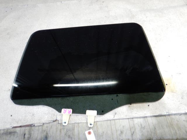 【中古】中古部品 ワゴンＲ MH22S 右ﾘｱﾄﾞｱｶﾞﾗｽ 【3330810100-001630812113330】