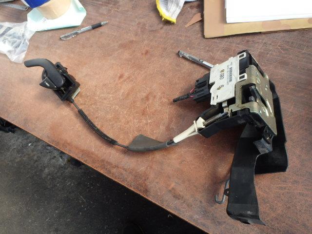 【中古】中古部品 トリビュート EP3W 左ﾌﾛﾝﾄﾄﾞｱﾛｯｸｿﾚﾉｲﾄﾞ 【3331010800-001598600564560】