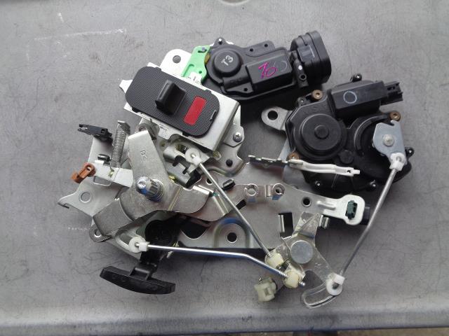 【中古】中古部品 Ｎ－ＢＯＸ JF1 右ﾘｱﾄﾞｱﾛｯｸｿﾚﾉｲﾄﾞ 【3340080100-221229000164570】