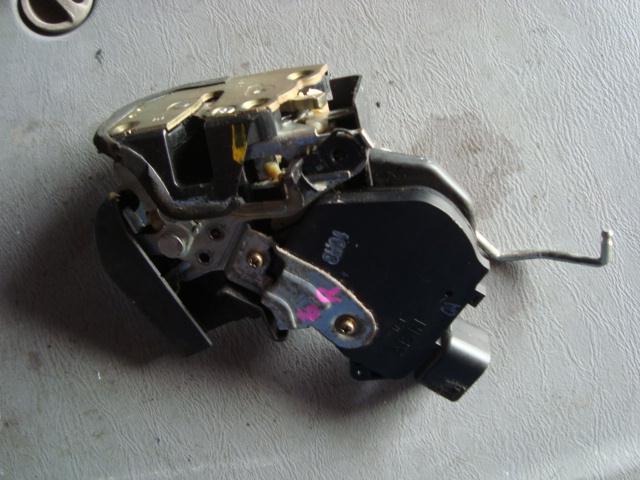 【中古】中古部品 ナディア SXN10 右ﾘｱﾄﾞｱﾛｯｸｿﾚﾉｲﾄﾞ 【3340080100-000867911864570】