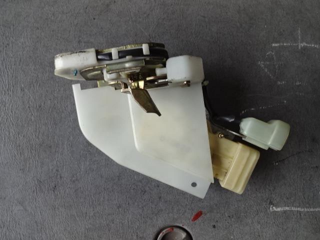 【中古】中古部品 アリスト JZS160 左ﾘｱﾄﾞｱﾛｯｸｿﾚﾉｲﾄﾞ 【3340080100-001447706164580】