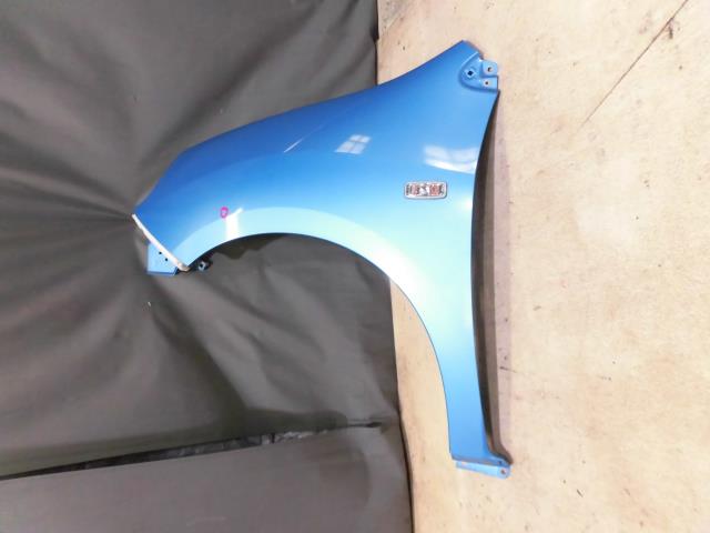 【中古】中古部品 ウイングロード Y12 左ﾌﾛﾝﾄﾌｪﾝﾀﾞｰ 【3330810100-001531382010700】