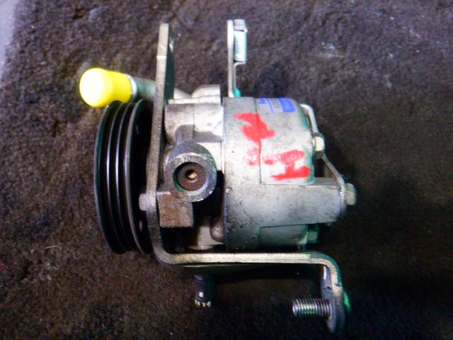 【中古】中古部品 エッセ L235S ﾊﾟﾜｽﾃﾍﾞｰﾝﾎﾟﾝﾌﾟ 【3340140100-000023393043300】