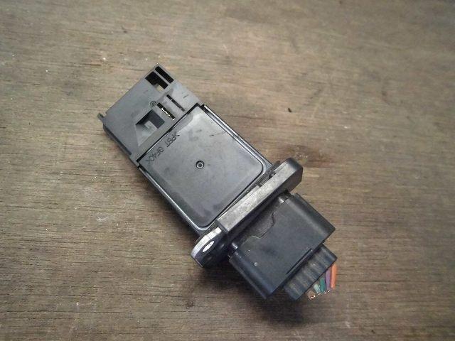【中古】中古部品 キューブ YZ11 ｴｱﾌﾛﾒｰﾀｰ 【3340180100-001210547260400】