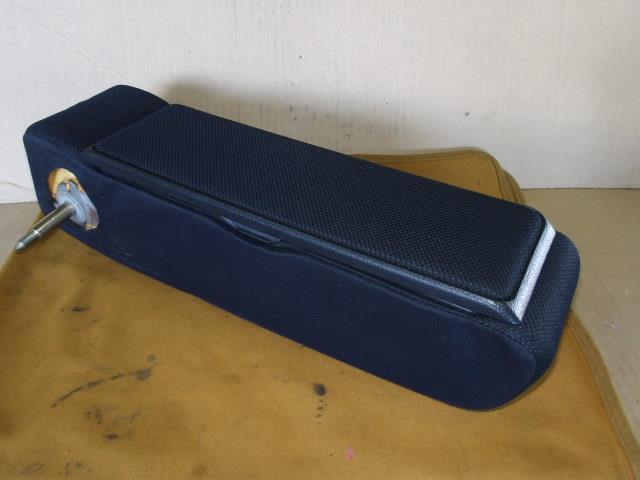 【中古】中古部品 ムーヴ L150S ｱｰﾑﾚｽﾄ 【3340220100-000224032970460】