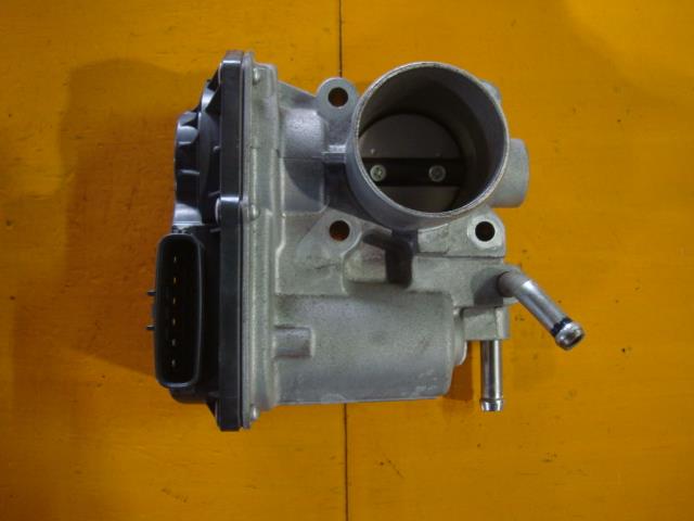 【中古】中古部品 ｅＫワゴン B11W ｽﾛｯﾄﾙﾎﾞﾃﾞｨ 【3340220100-000226011020300】