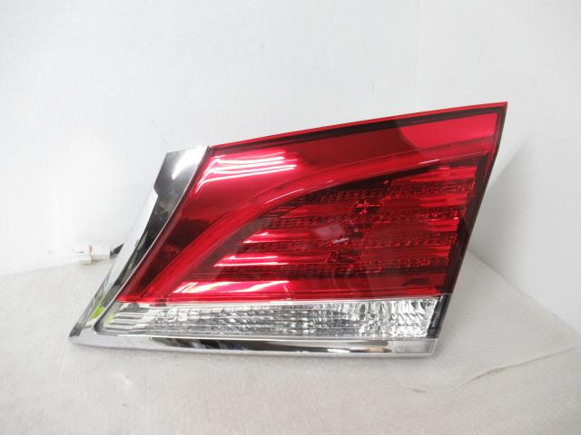【中古】中古部品 クラウン GRS210 右ﾌｨﾆｯｼｬｰﾊﾟﾈﾙ 【3380050000-000034621515210】