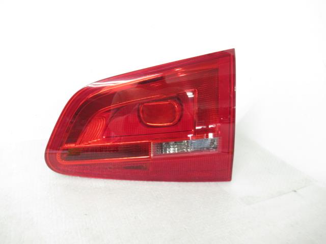 【中古】中古部品 VW シャラン 7NCAV 右ﾌｨﾆｯｼｬｰﾊﾟﾈﾙ 【3380050000-000035456015210】