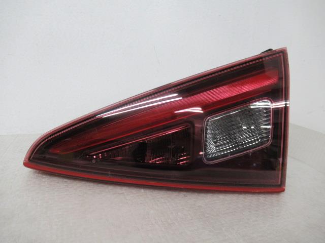 【中古】中古部品 ジュリア 95220 右ﾌｨﾆｯｼｬｰﾊﾟﾈﾙ 【3380050000-000034437815210】