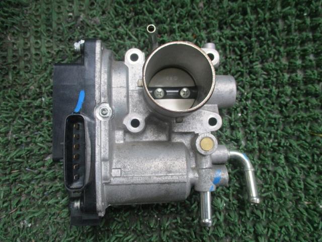 【中古】中古部品 エブリィ DA17V ｽﾛｯﾄﾙﾎﾞﾃﾞｨ 【3500080000-221206000820300】