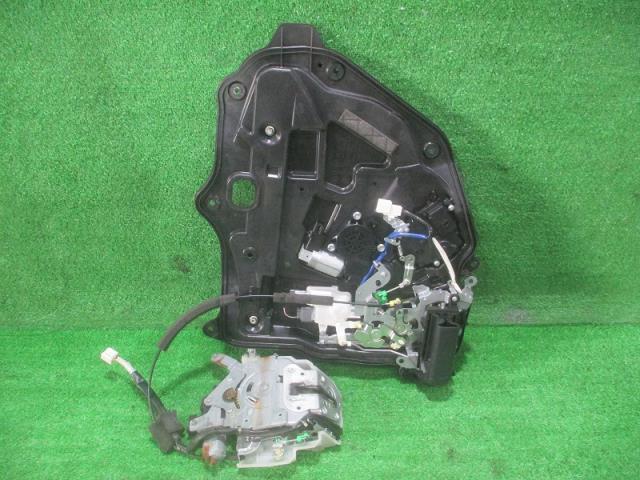 【中古】中古部品 プレマシー CREW 右ﾘｱﾄﾞｱﾛｯｸｿﾚﾉｲﾄﾞ 【3500080000-000213196464570】