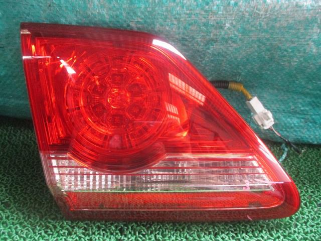 【中古】中古部品 クラウン GRS200 左ﾌｨﾆｯｼｬｰﾊﾟﾈﾙ 【3500080000-220517000115220】