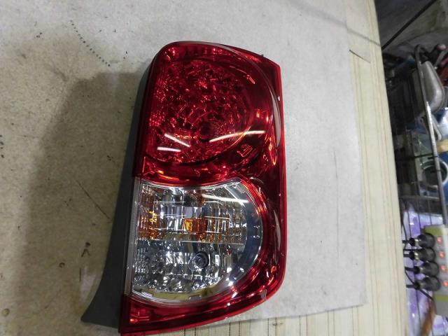 USサイオン純正 SCIONxB テールライト　カローラ ルミオン AZE15系 USサイオン純正 SCIONxB テールライトカローラ ルミオン AZE15系