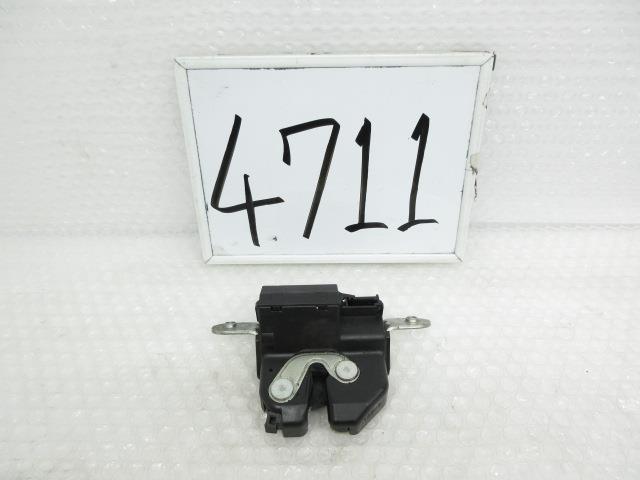 【中古】中古部品 フィアット 500 31212 ﾄﾗﾝｸ･ﾊﾞｯｸﾄﾞｱﾛｯｸｿﾚﾉｲﾄﾞ 【3500170000-250417500764590】