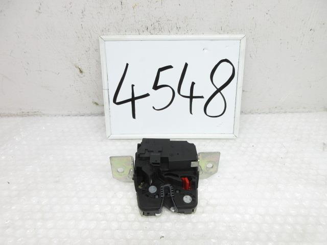 【中古】中古部品 ベンツ Bクラス 245233 ﾄﾗﾝｸ･ﾊﾞｯｸﾄﾞｱﾛｯｸｿﾚﾉｲﾄﾞ 【3500170000-231023504564590】