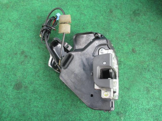 【中古】中古部品 ベンツ Cクラス 203061 左ﾘｱﾄﾞｱﾛｯｸｿﾚﾉｲﾄﾞ 【3540020100-000004071464583】