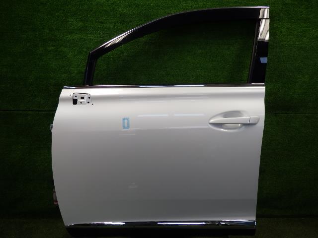 【中古】中古部品 レクサス RX AGL10W 左ﾌﾛﾝﾄﾄﾞｱ 【3330200100-242505000013200】