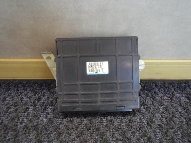 【中古】中古部品 ｅＫワゴン H81W ｴﾝｼﾞﾝｺﾝﾋﾟｭｰﾀｰ 【3330440100-250422000163100】