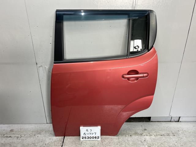 【中古】中古部品 モコ MG33S 左ﾘｱﾄﾞｱ 【3330991100-000253006213400】