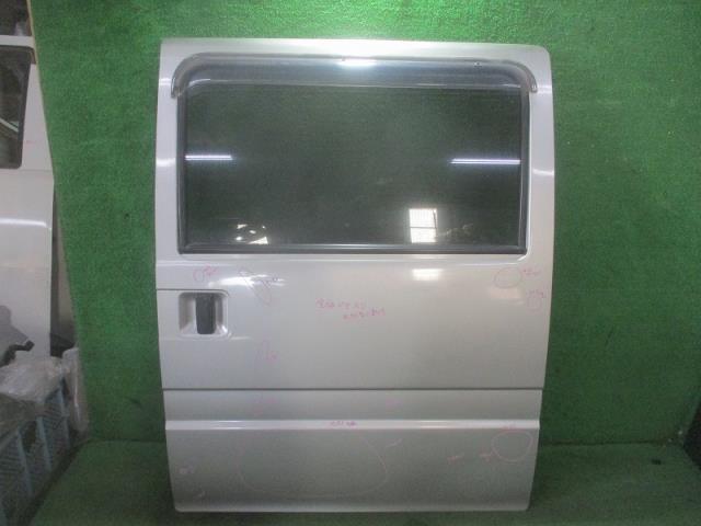 【中古】中古部品 サンバー KV4 左ﾘｱﾄﾞｱ 【3500080000-250318001813400】