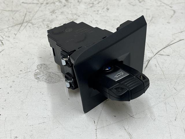 【中古】中古部品 BMW 3シリーズ WB35 ｲｸﾞﾆｯｼｮﾝｽｲｯﾁ 【3310070100-0000Y0767468650】