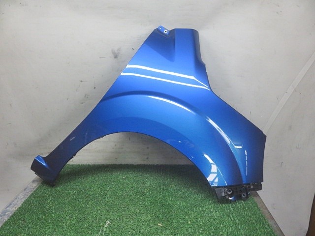 【中古】中古部品 モコ MG33S 右ﾌﾛﾝﾄﾌｪﾝﾀﾞｰ 【3330380100-000037014410600】