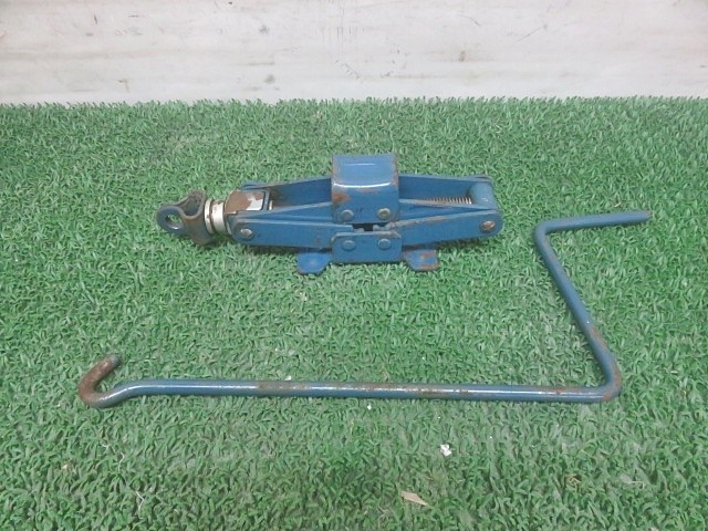【中古】中古部品 ミニカ A106A 車載工具 【3330380100-000037014377700】